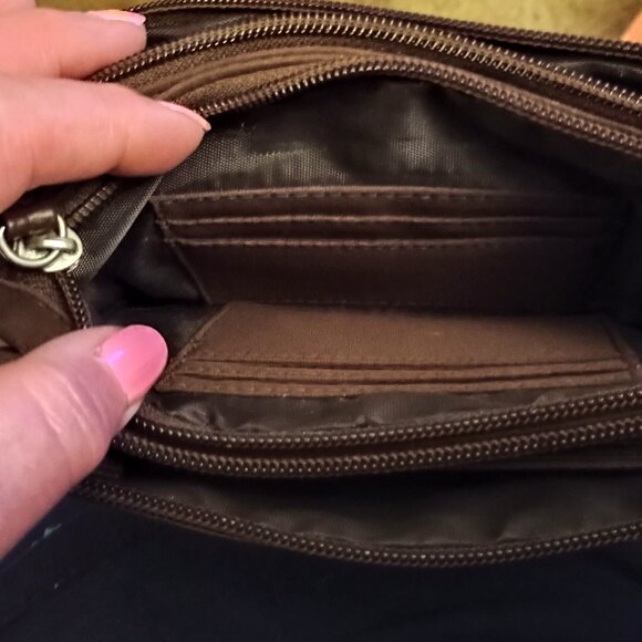 Lot of Three Womens Wallets - Picture 12 of 15